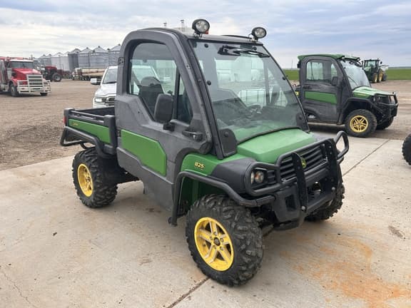 Image of John Deere Gator XUV 825i Primary image