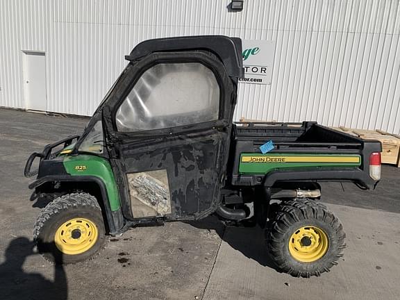 Image of John Deere Gator XUV 825i equipment image 1