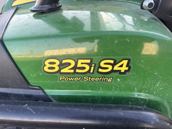 Image of John Deere Gator XUV 825i S4 equipment image 1