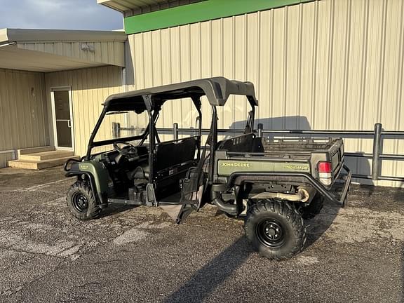 Image of John Deere Gator XUV 825i equipment image 1