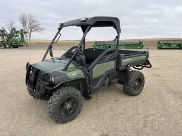 Main image John Deere Gator XUV 825i
