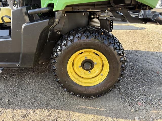 Image of John Deere XUV 560 S4 equipment image 4
