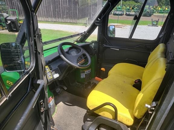 Image of John Deere Gator XUV 825i equipment image 4