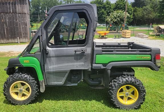 Image of John Deere Gator XUV 825i equipment image 1