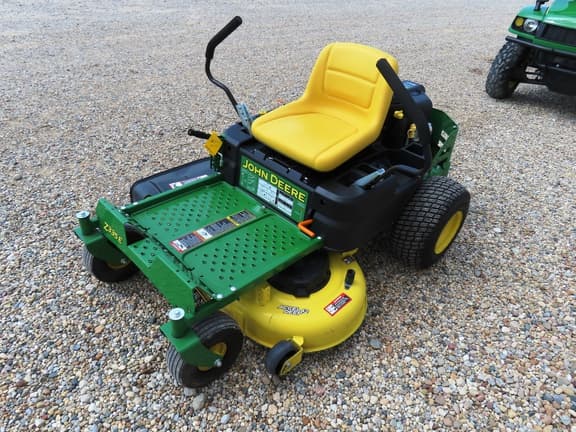 Image of John Deere Z335E equipment image 4