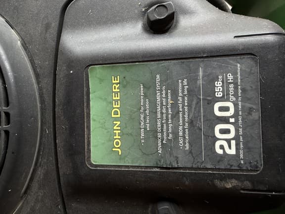 Image of John Deere Z335E equipment image 1