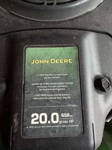 Image of John Deere Z335E equipment image 1