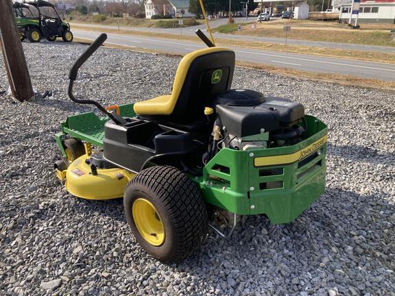 Image of John Deere Z335E equipment image 1