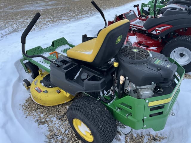 Image of John Deere Z335E equipment image 2