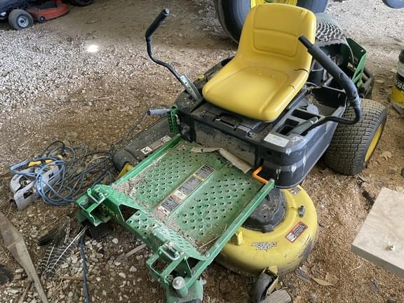 Image of John Deere Z335E equipment image 3