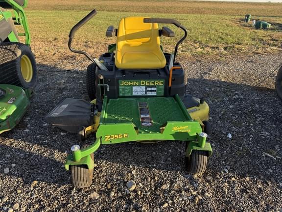 Image of John Deere Z355E equipment image 2