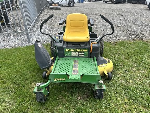 Image of John Deere Z355E equipment image 1