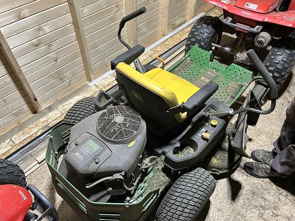 Image of John Deere Z355E equipment image 1