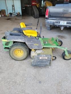 Image of John Deere Z525E equipment image 3