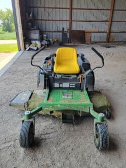 Image of John Deere Z525E equipment image 1