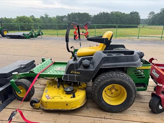 Image of John Deere Z525E Primary image