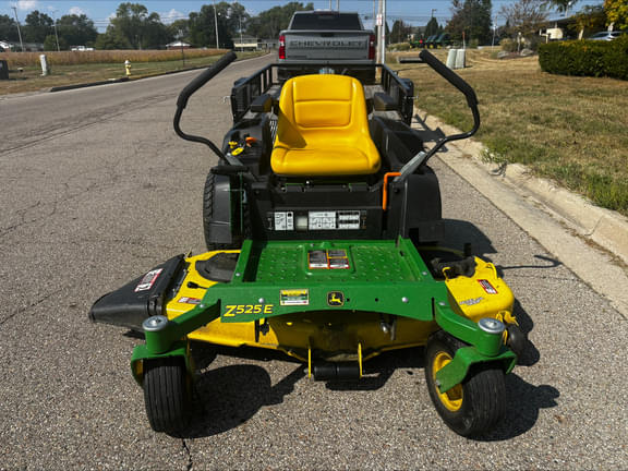 Image of John Deere Z525E equipment image 2