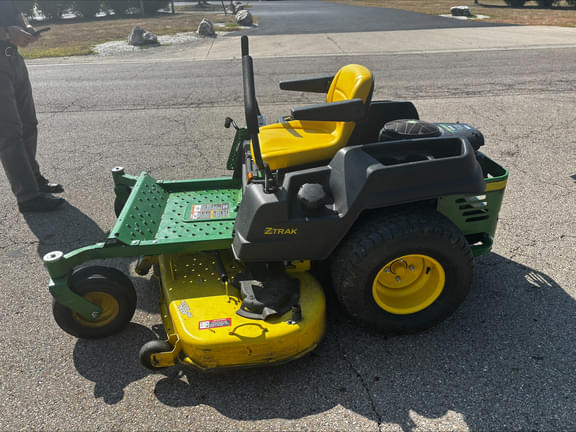 Image of John Deere Z525E equipment image 3