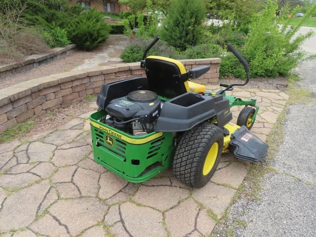 Image of John Deere Z525E equipment image 2