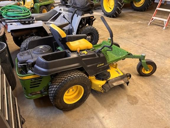 Image of John Deere Z525E equipment image 1