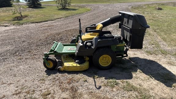 Image of John Deere Z525E equipment image 2