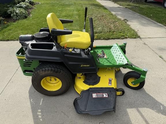 Image of John Deere Z535M equipment image 2