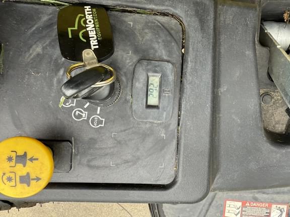 Image of John Deere Z535M equipment image 3