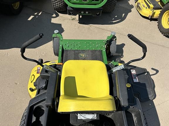 Image of John Deere Z535M equipment image 4