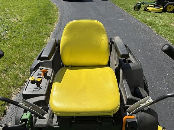 Image of John Deere Z535M equipment image 3