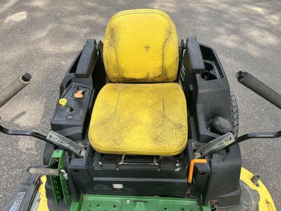 Image of John Deere Z535M equipment image 2