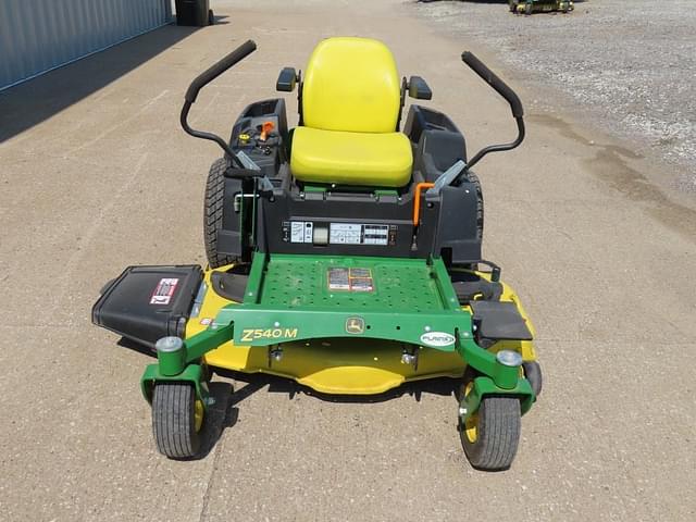 Image of John Deere Z540M equipment image 1