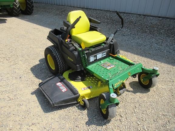 Image of John Deere Z540M equipment image 3