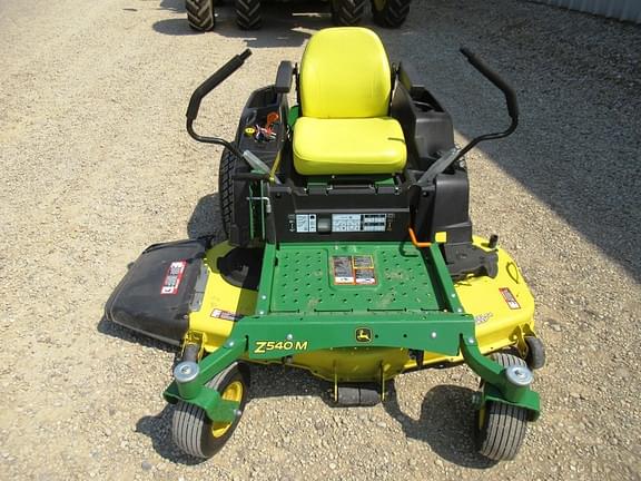 Image of John Deere Z540M equipment image 4