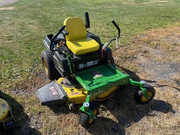 2016 John Deere Z540M Equipment Image0