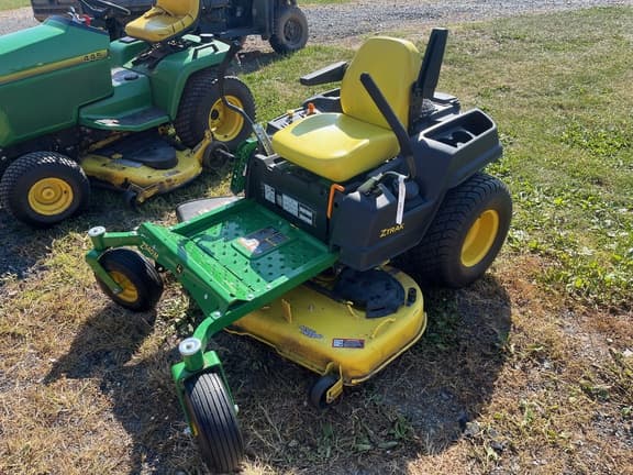Image of John Deere Z540M equipment image 4