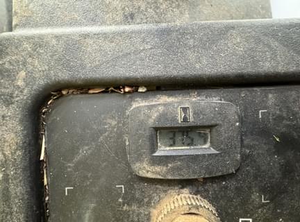 Image of John Deere Z540M equipment image 4
