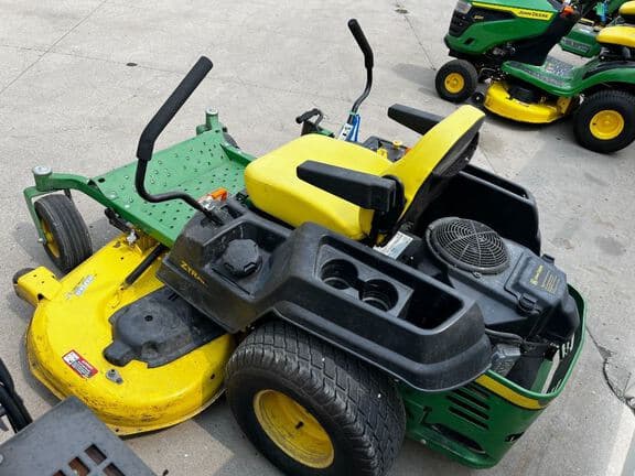 Image of John Deere Z540M equipment image 2