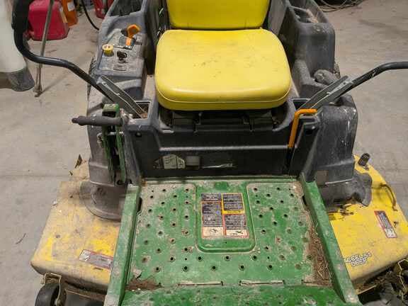 Image of John Deere Z540M equipment image 4