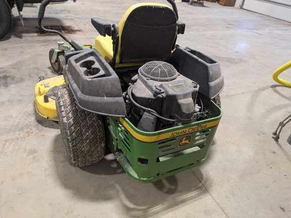 Image of John Deere Z540M equipment image 3