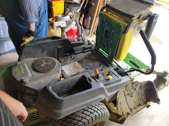 Image of John Deere Z540M equipment image 3