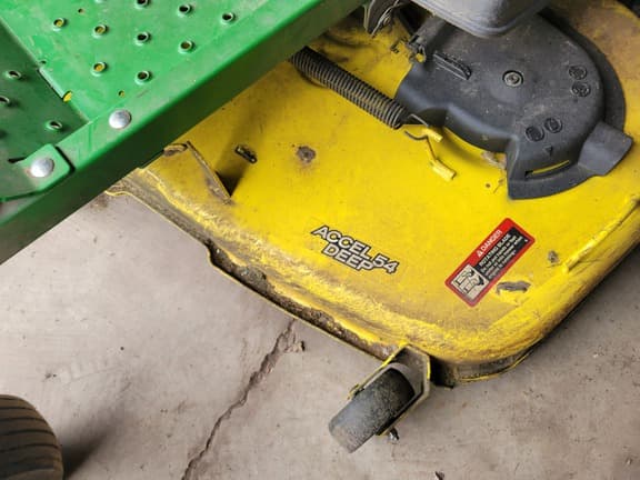 Image of John Deere Z540M equipment image 4