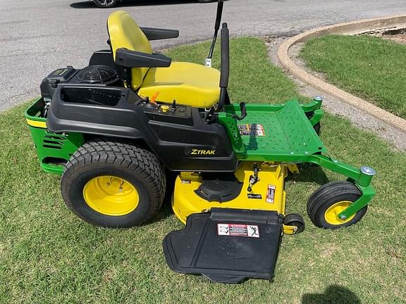 Image of John Deere Z540M equipment image 2