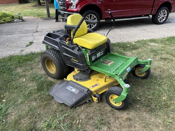 Image of John Deere Z540M equipment image 4