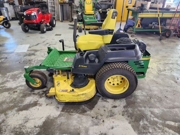 Image of John Deere Z540R equipment image 1