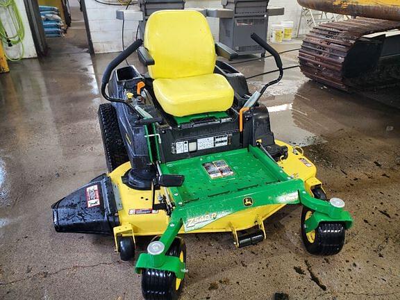 Image of John Deere Z540R equipment image 2