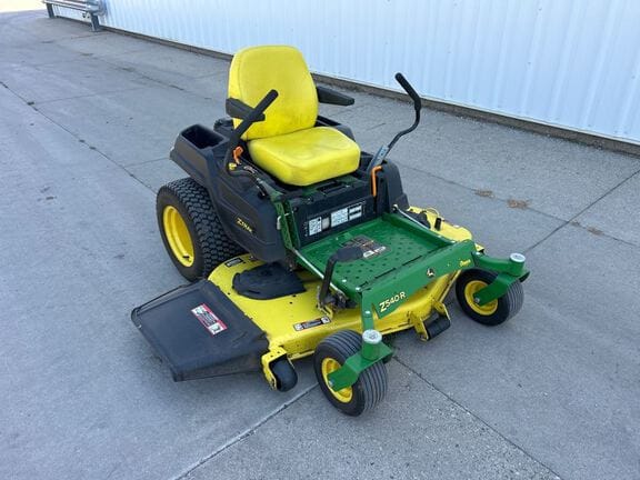 2016 John Deere Z540R Equipment Image0