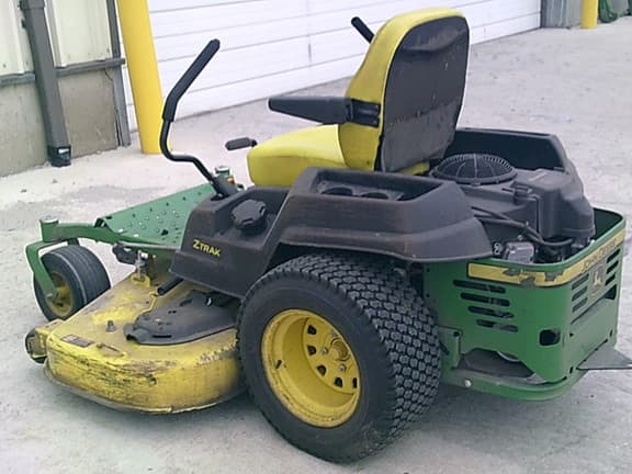 Image of John Deere Z540R equipment image 4