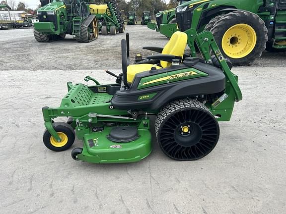 Image of John Deere Z915B equipment image 1