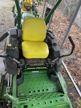 Image of John Deere Z915B equipment image 2