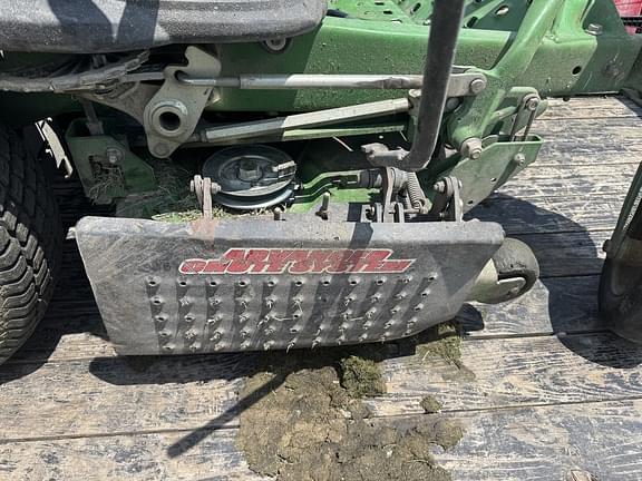 Image of John Deere Z915B equipment image 1